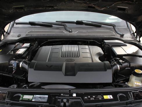 Used 2011 Land Rover LR4 HSE LUX image 13