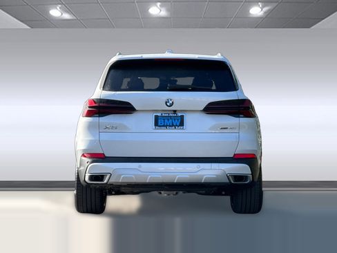 Used 2026 BMW X5 xDrive40i AWD/4WD image 9