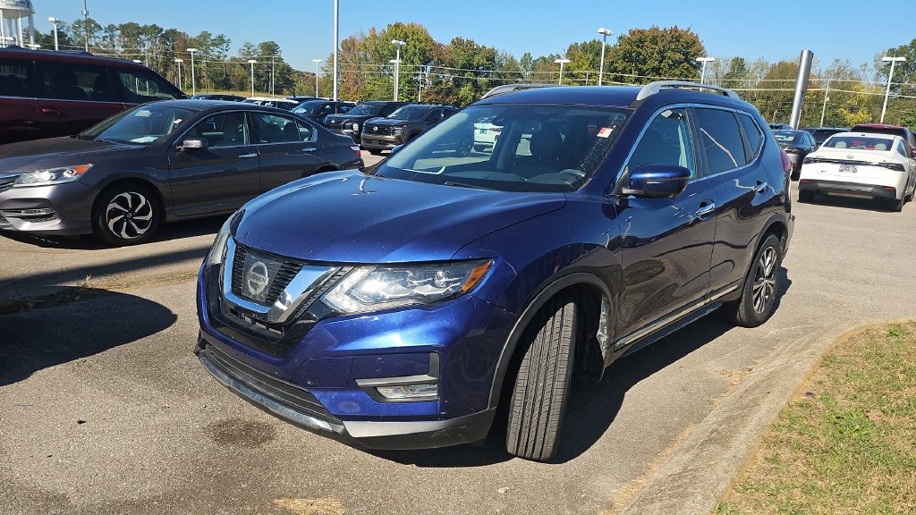 Used 2017 Nissan Rogue SL w/ SL Premium Package FWD image 5