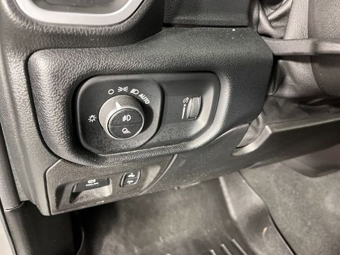 Used 2021 RAM 1500 Big Horn image 26