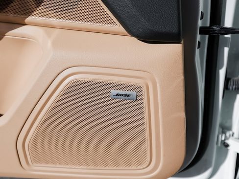 Certified 2022 Porsche Macan S image 22