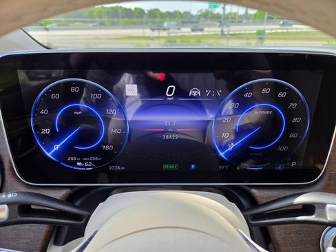 Used 2022 Mercedes-Benz EQS 450+ Sedan image 17