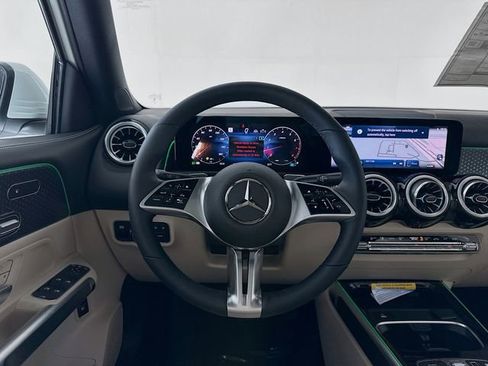New 2026 Mercedes-Benz GLB 250 4MATIC image 22