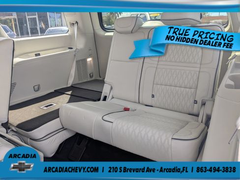 Used 2021 Lincoln Navigator Black Label w/ Cargo Convenience Package AWD/4WD image 18