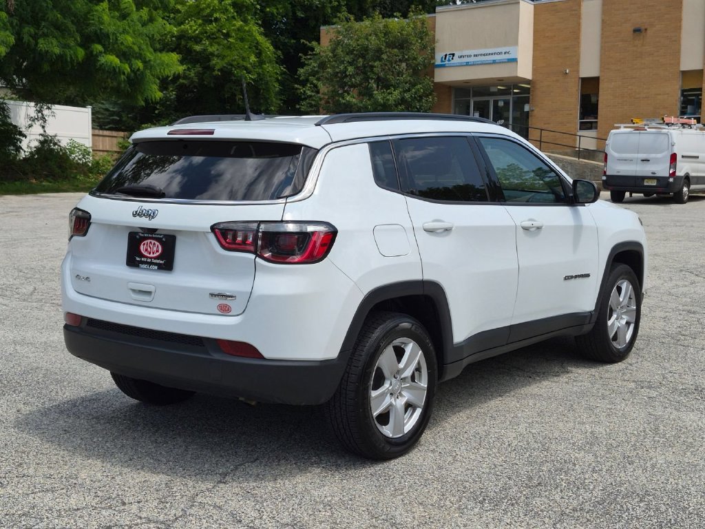 Certified 2022 Jeep Compass Latitude AWD/4WD image 3