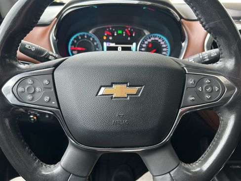 Used 2019 Chevrolet Traverse High Country w/ LPO, 'HIT The Road' Package AWD/4WD image 28
