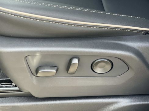 New 2026 GMC Yukon Elevation image 20