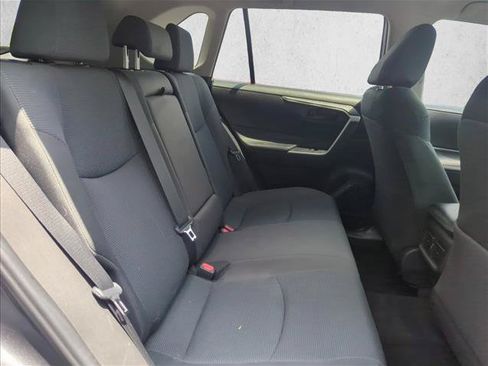 Used 2022 Toyota RAV4 LE AWD/4WD image 24