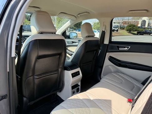 Used 2024 Ford Edge Titanium image 26