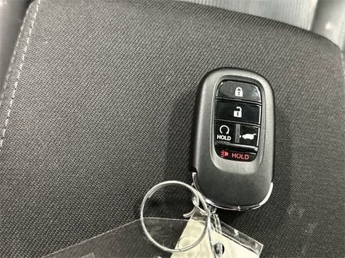 Certified 2025 Honda Civic Sport image 32