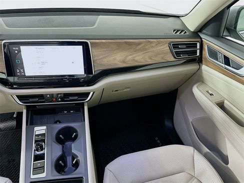 New 2026 Volkswagen Atlas SE image 19