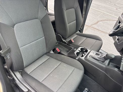 Used 2024 Chevrolet Colorado W/T RWD image 34