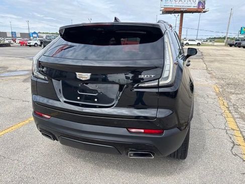 Used 2019 Cadillac XT4 Sport w/ Enhanced Visibility Package FWD image 10