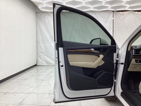 Used 2018 Audi Q5 2.0T Premium image 18