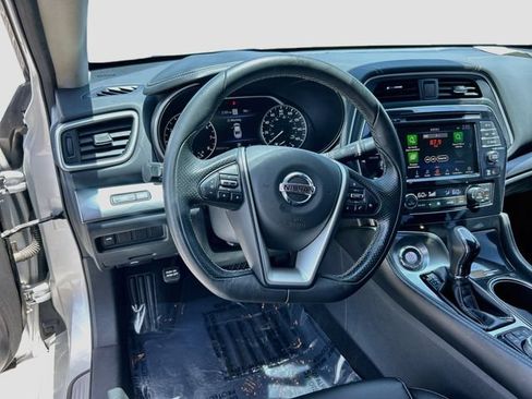 Used 2022 Nissan Maxima SV w/ Floor Mat Group FWD image 8