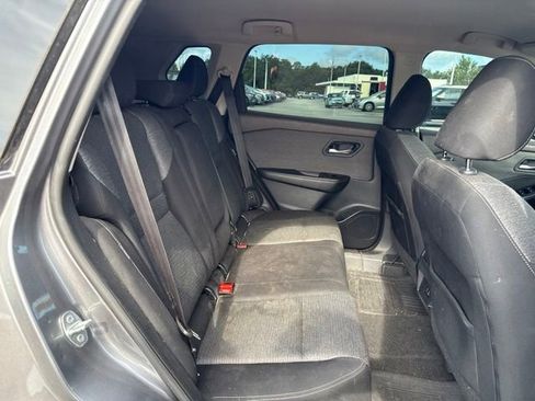 Used 2021 Nissan Rogue SV FWD image 17