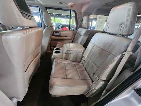 Used 2014 Lincoln Navigator 4WD image 27