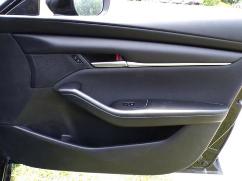 Used 2022 MAZDA MAZDA3 Sedan FWD image 21