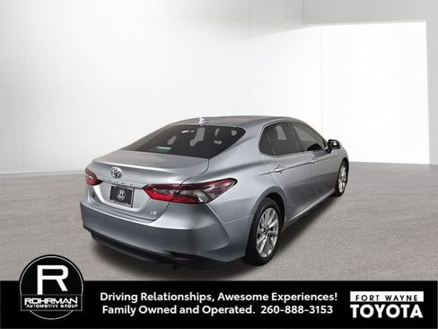 Used 2023 Toyota Camry LE FWD image 6