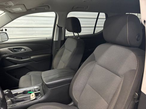 Used 2018 Chevrolet Traverse LT AWD/4WD image 11
