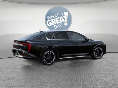 New 2026 Kia K4 GT-Line FWD image 6