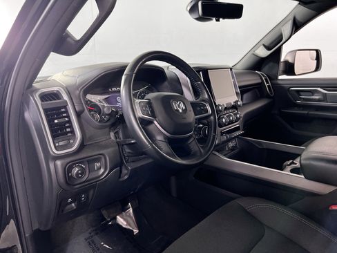 Used 2022 RAM 1500 Big Horn AWD/4WD image 9