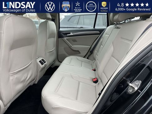 Used 2019 Volkswagen Golf Alltrack SE image 13