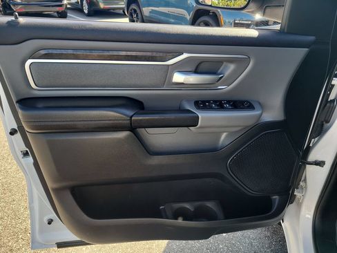 Used 2019 RAM 1500 Big Horn AWD/4WD image 16