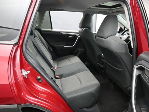 Used 2020 Toyota RAV4 XLE w/ Convenience Package image 35