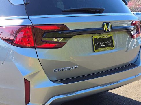 New 2026 Honda Odyssey EX-L image 13