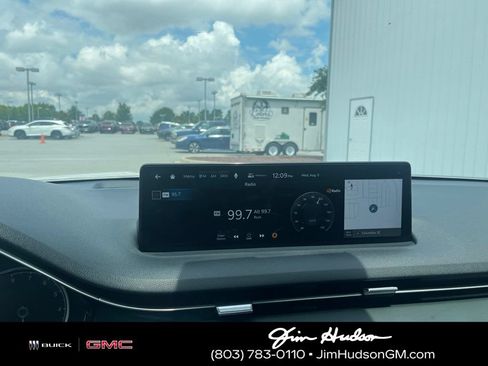 Used 2023 Genesis GV70 2.5T w/ Advanced Package AWD/4WD image 13