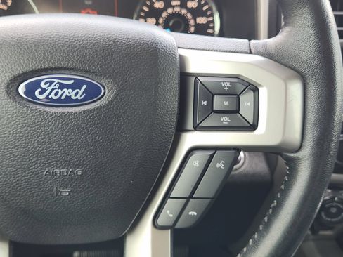Used 2019 Ford F150 Lariat AWD/4WD image 33