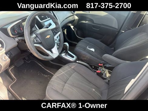 Used 2017 Chevrolet Sonic LT FWD image 4