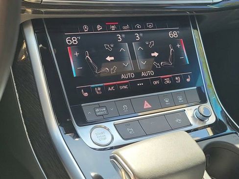 Used 2019 Audi Q8 Premium Plus image 26