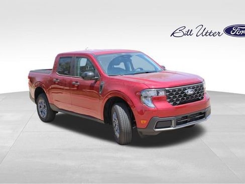New 2026 Ford Maverick XLT w/ XLT Luxury Package AWD/4WD image 2
