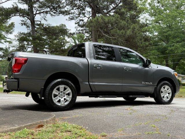 Used 2021 Nissan Titan SV w/ SV Convenience Package RWD image 29