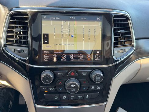 Used 2019 Jeep Grand Cherokee Limited w/ Luxury Group II RWD image 21