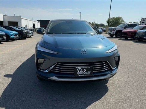 New 2026 Buick Envista Preferred w/ Convenience II Package image 3