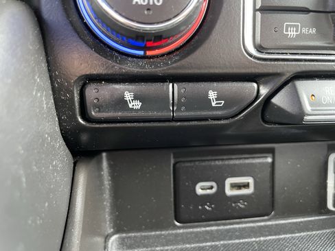 Used 2021 Chevrolet Tahoe RST w/ Luxury Package image 22