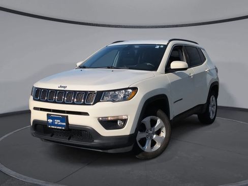 Used 2018 Jeep Compass Latitude w/ Popular Equipment Group image 1