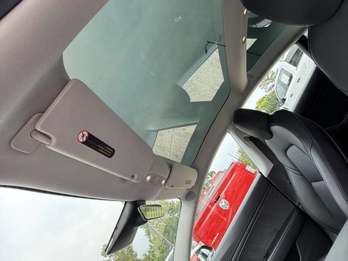 Used 2018 Tesla Model 3 Long Range RWD image 28