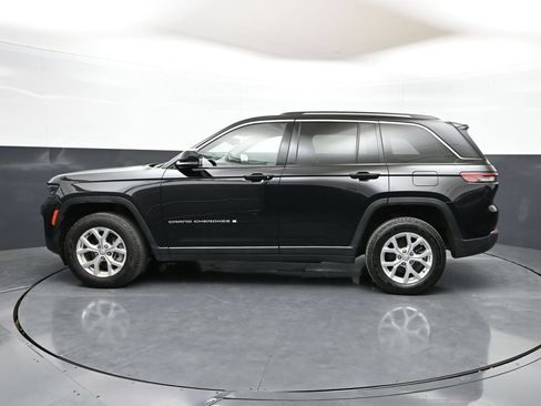 Used 2023 Jeep Grand Cherokee Limited AWD/4WD image 38