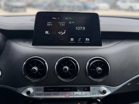 Used 2020 Kia Stinger GT-Line w/ Sun & Sound Package RWD image 15