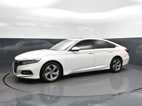 Used 2018 Honda Accord EX image 3