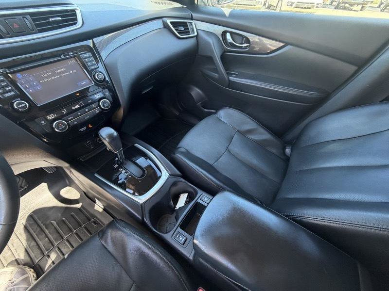 Used 2016 Nissan Rogue SL w/ SL Premium Package FWD image 20