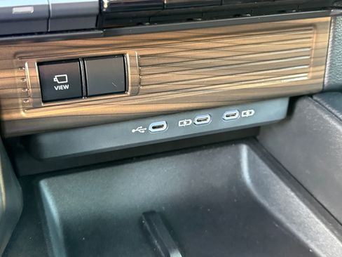 Used 2025 Toyota Land Cruiser AWD/4WD image 20