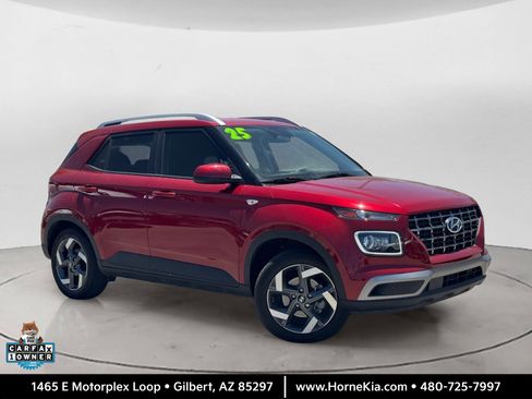 Used 2025 Hyundai Venue Limited FWD image 1