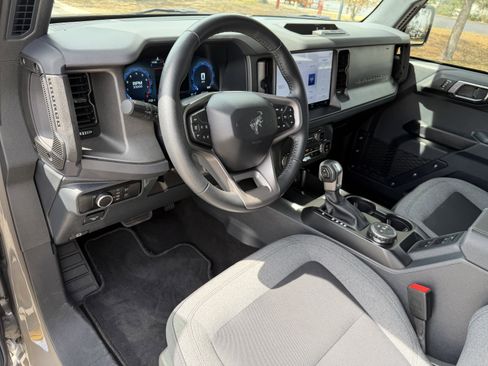 Used 2025 Ford Bronco Big Bend AWD/4WD image 17