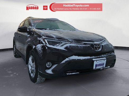 Used 2018 Toyota RAV4 XLE image 7