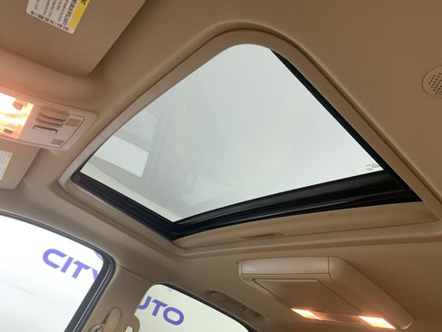 Used 2014 Chevrolet Tahoe LTZ RWD image 28